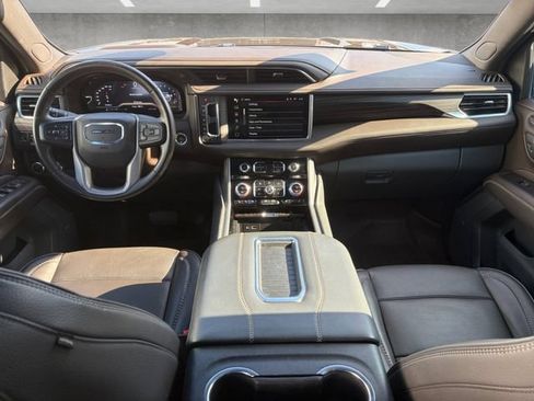 Used 2022 GMC Yukon Denali AWD/4WD image 11