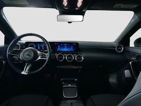 Certified 2025 Mercedes-Benz CLA 250 4MATIC image 28