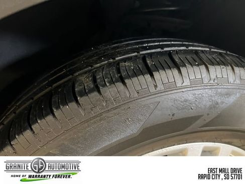 Used 2024 Ford Explorer XLT AWD/4WD image 28