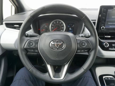 Certified 2022 Toyota Corolla SE image 3