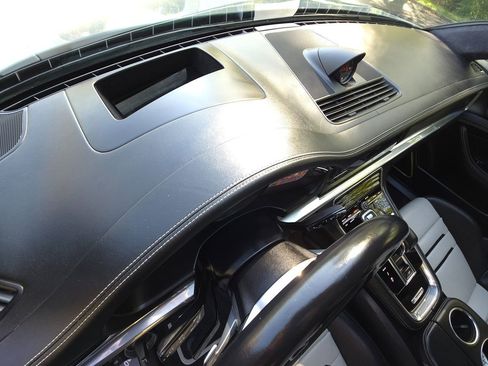 Used 2020 Porsche Panamera 4S image 11