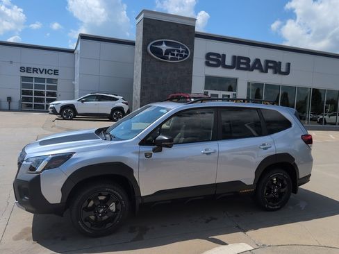 Used 2025 Subaru Forester Wilderness image 11