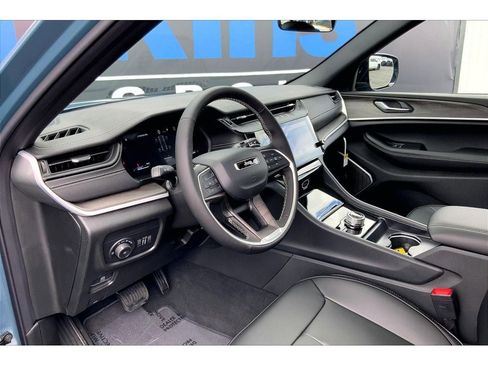 New 2026 Jeep Grand Cherokee Limited AWD/4WD image 6