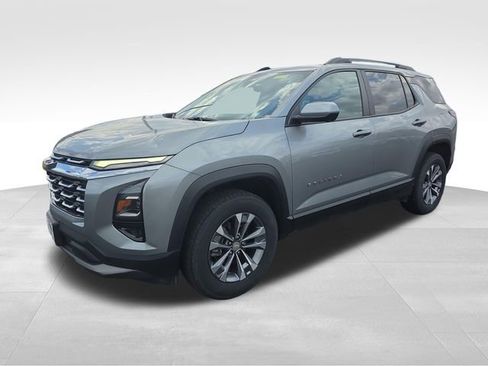 Used 2025 Chevrolet Equinox LT w/ Convenience Package II FWD image 1