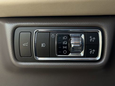 Used 2023 Lincoln Aviator Reserve w/ Equipment Group 201A AWD/4WD image 20