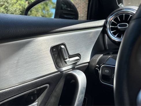 Used 2019 Mercedes-Benz A 220 4MATIC image 25