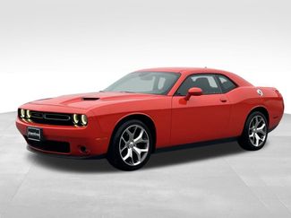 Used 2016 Dodge Challenger SXT Plus video 2