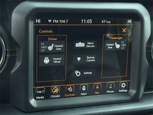 Used 2020 Jeep Wrangler Unlimited Sahara image 28