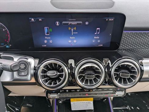 New 2026 Mercedes-Benz GLB 250 4MATIC image 13