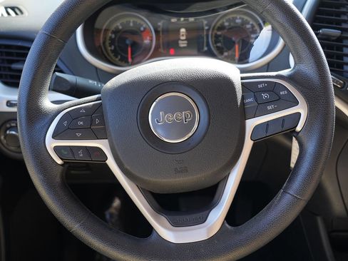 Used 2016 Jeep Cherokee Sport AWD/4WD image 22