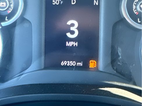 Used 2022 RAM 1500 Big Horn AWD/4WD image 15