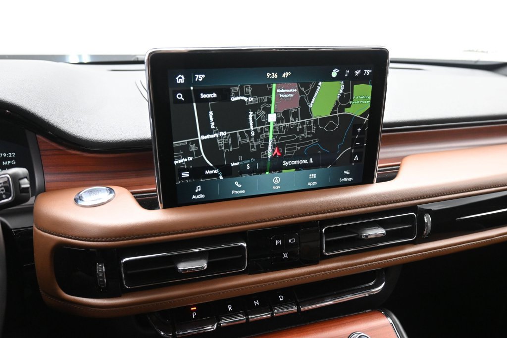 Used 2022 Lincoln Aviator Reserve w/ Equipment Group 201A AWD/4WD image 18