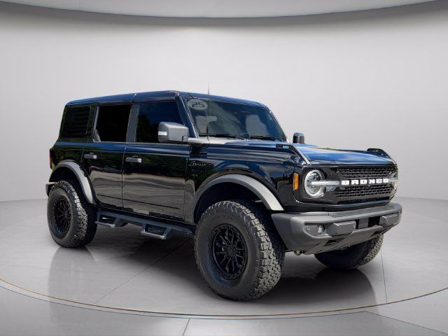 Used 2025 Ford Bronco Outer Banks AWD/4WD image 9