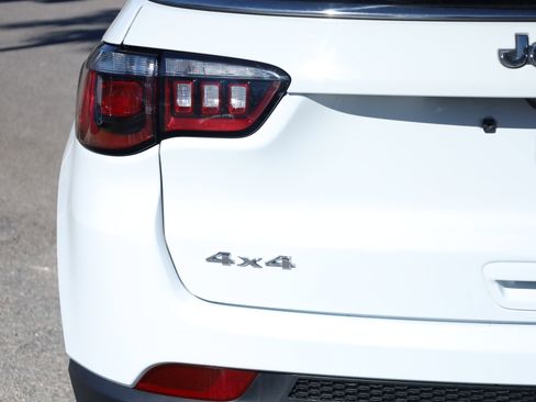 Used 2022 Jeep Compass Latitude w/ Sun and Sound Group image 22