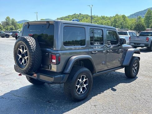 Used 2022 Jeep Wrangler Unlimited Rubicon w/ Cold Weather Group AWD/4WD image 8