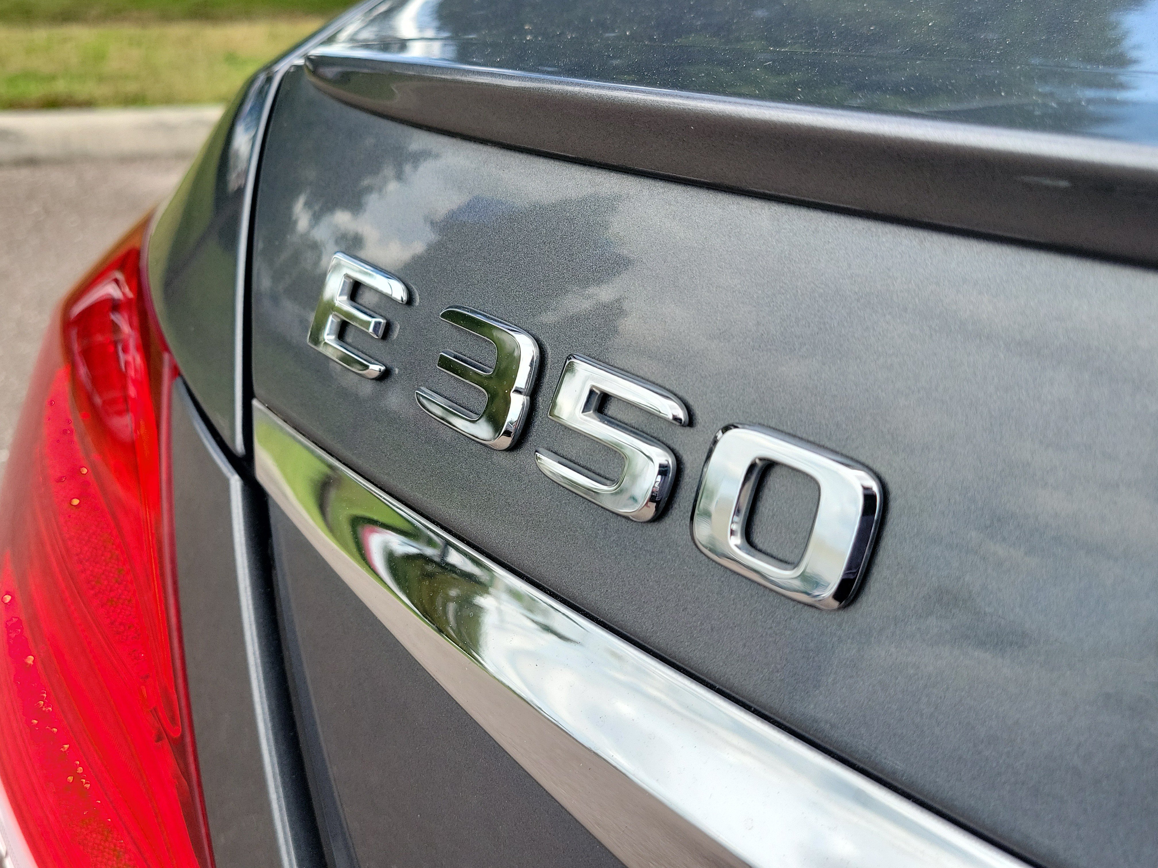 Used 2020 Mercedes-Benz E 350 4MATIC Sedan image 7