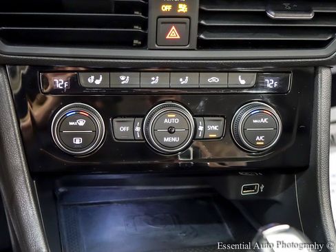 Used 2020 Volkswagen Jetta SEL FWD image 23