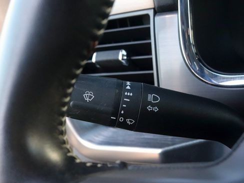 Used 2022 Ford F150 Lariat image 26