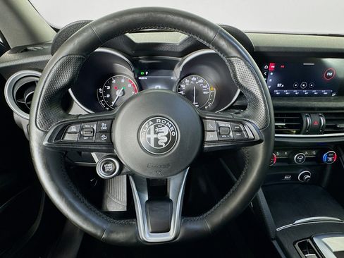 Used 2021 Alfa Romeo Stelvio Sprint w/ Nero Edizione image 11