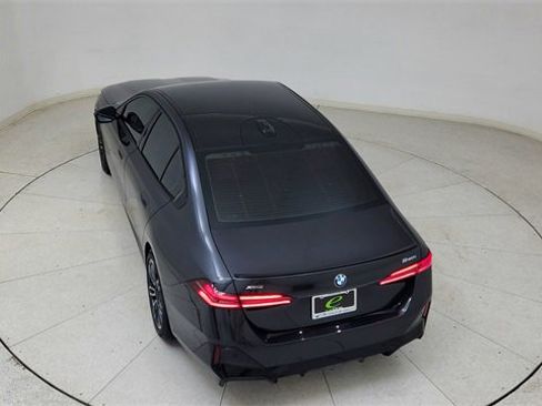 Used 2025 BMW 540i xDrive w/ Executive Package image 84