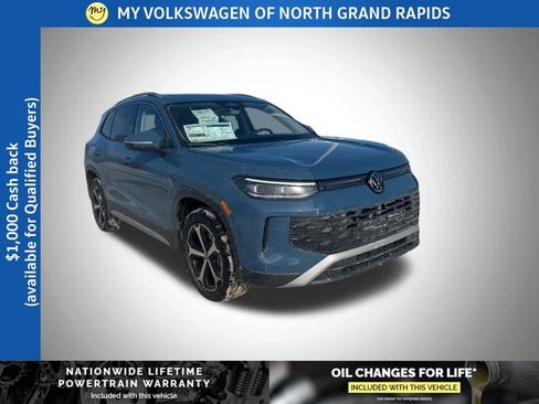 New 2026 Volkswagen Tiguan SE image 1