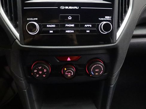 Used 2019 Subaru Crosstrek 2.0i AWD/4WD image 27