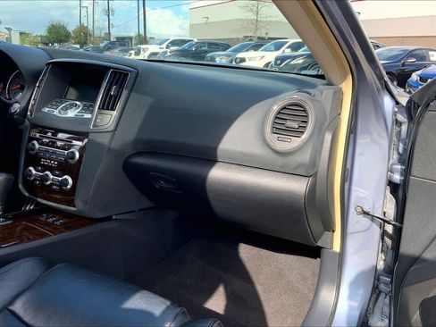 Used 2010 Nissan Maxima 3.5 SV w/ Premium Pkg image 18