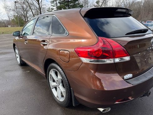 Used 2015 Toyota Venza XLE image 10