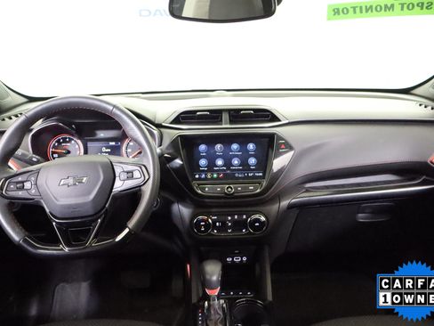 Used 2023 Chevrolet TrailBlazer RS w/ Sun and Liftgate Package FWD image 16