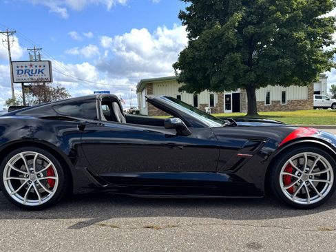 Used 2018 Chevrolet Corvette Grand Sport image 2