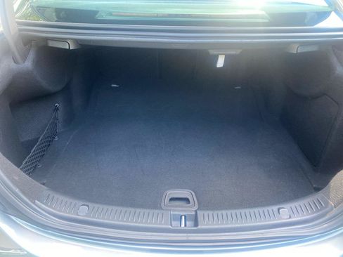 Used 2017 Mercedes-Benz E 300 4MATIC image 32