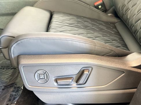 New 2025 Audi SQ5 Premium Plus image 12