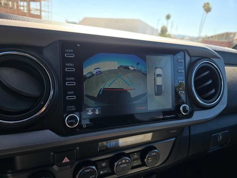 Used 2023 Toyota Tacoma TRD Sport w/ Advanced Technology Package image 27