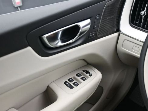 New 2026 Volvo XC60 B5 Ultra w/ Protection Package Premier image 36