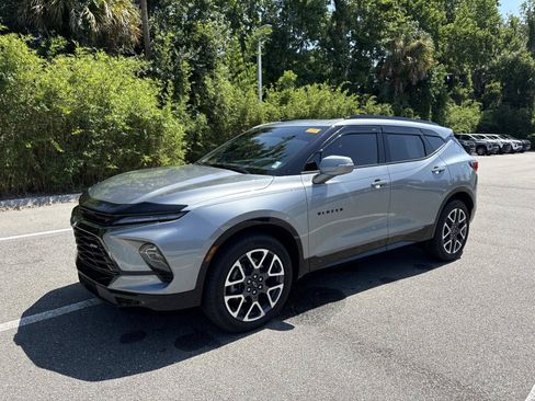 Used 2025 Chevrolet Blazer RS w/ Driver Confidence II Package FWD image 7