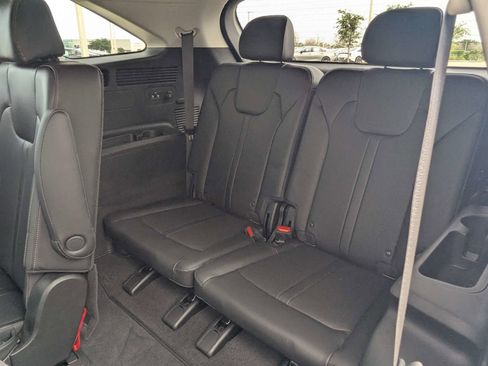 Certified 2023 Kia Sorento SX AWD/4WD image 16