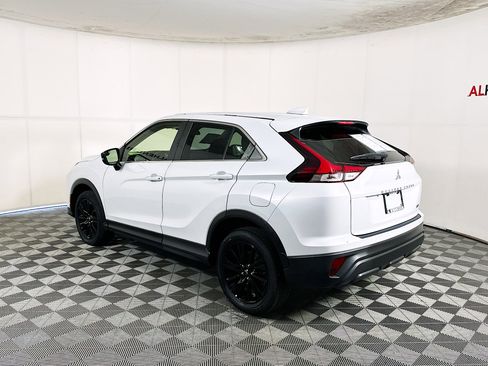 Used 2023 Mitsubishi Eclipse Cross LE image 5
