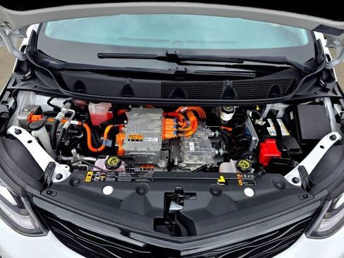 Used 2021 Chevrolet Bolt LT FWD image 51