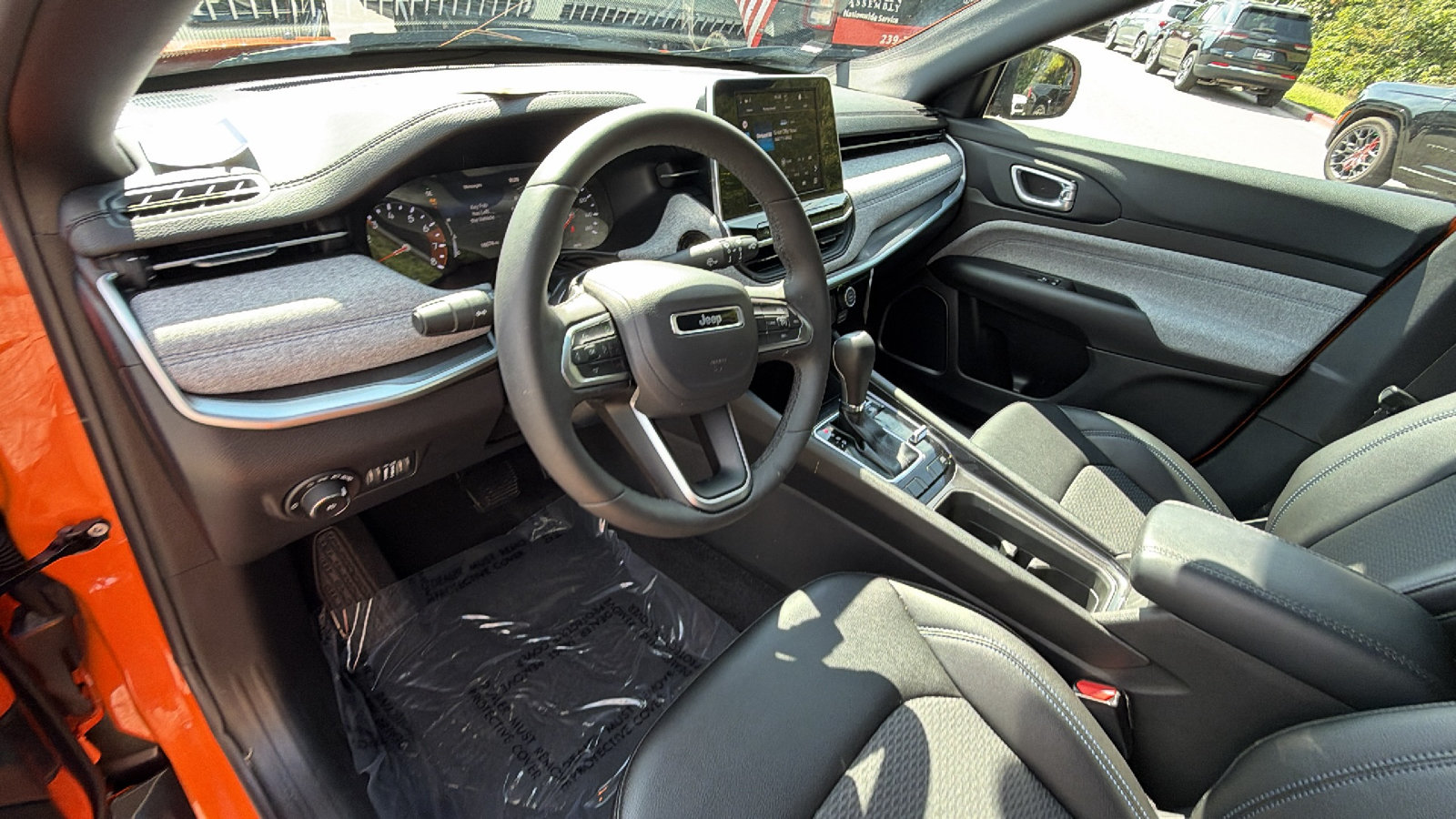 Used 2026 Jeep Compass Latitude AWD/4WD image 23