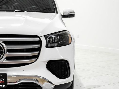 Used 2024 Mercedes-Benz GLS 450 4MATIC image 45