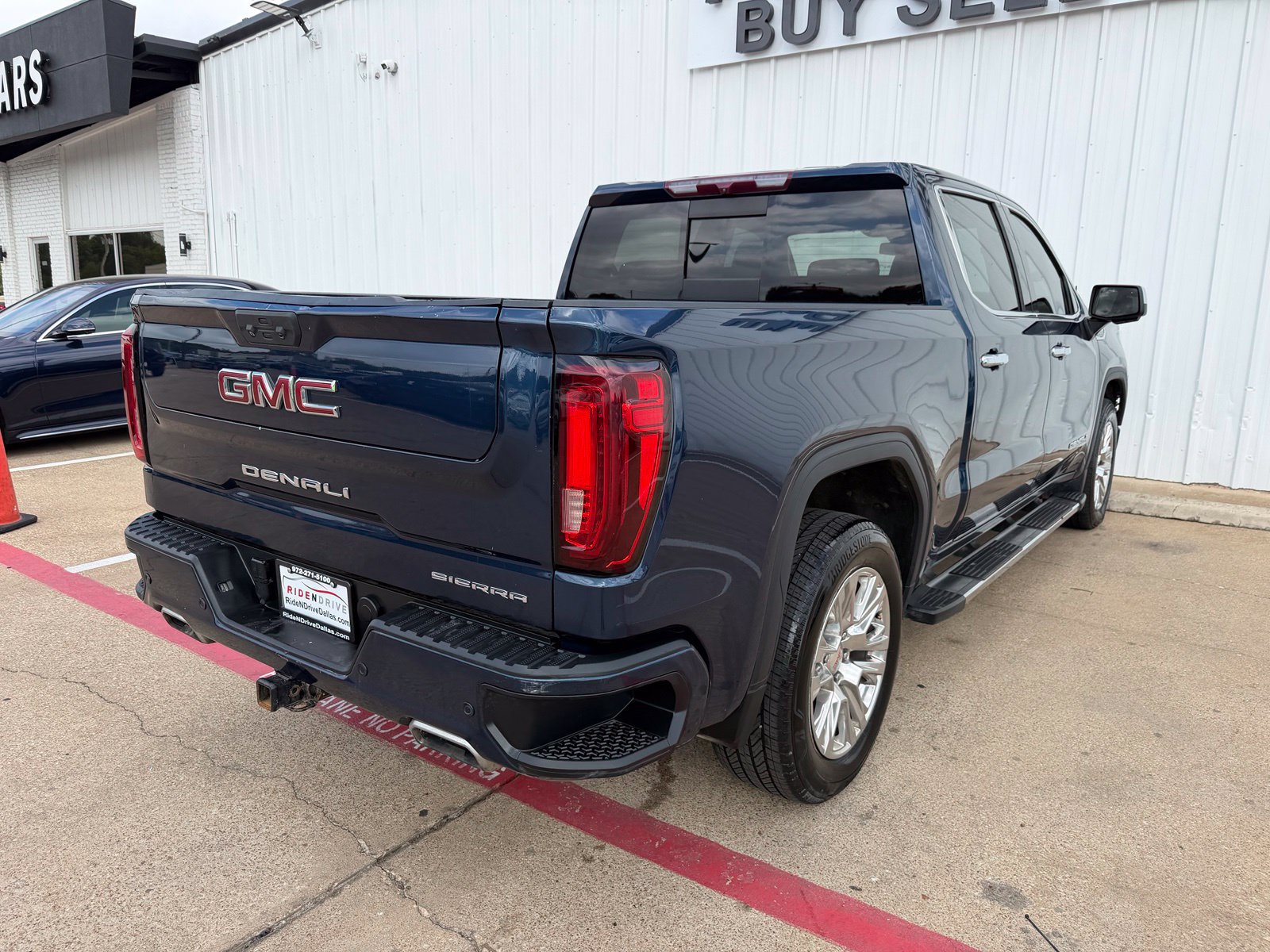 Used 2022 GMC Sierra 1500 Denali AWD/4WD image 8