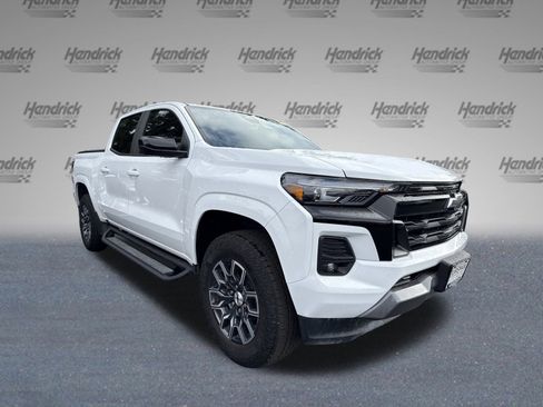 Certified 2024 Chevrolet Colorado Z71 w/ Z71 Convenience Package 2 image 5