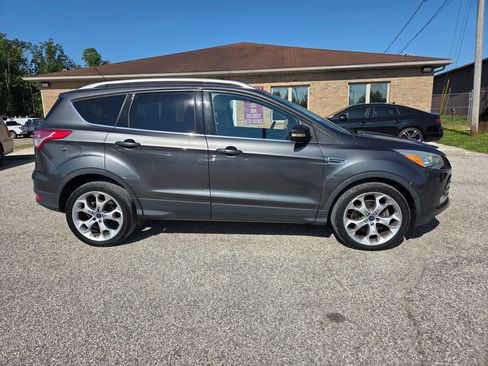 Used 2016 Ford Escape Titanium w/ Equipment Group 301A AWD/4WD image 4