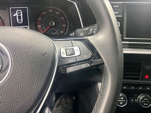 Used 2020 Volkswagen Jetta SE FWD image 25