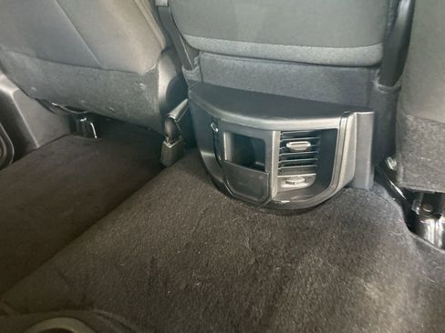 Used 2024 RAM 3500 Tradesman w/ Chrome Appearance Group image 27