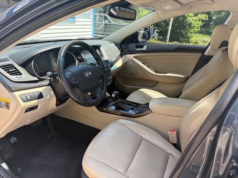 Used 2014 Kia Cadenza Premium FWD image 11