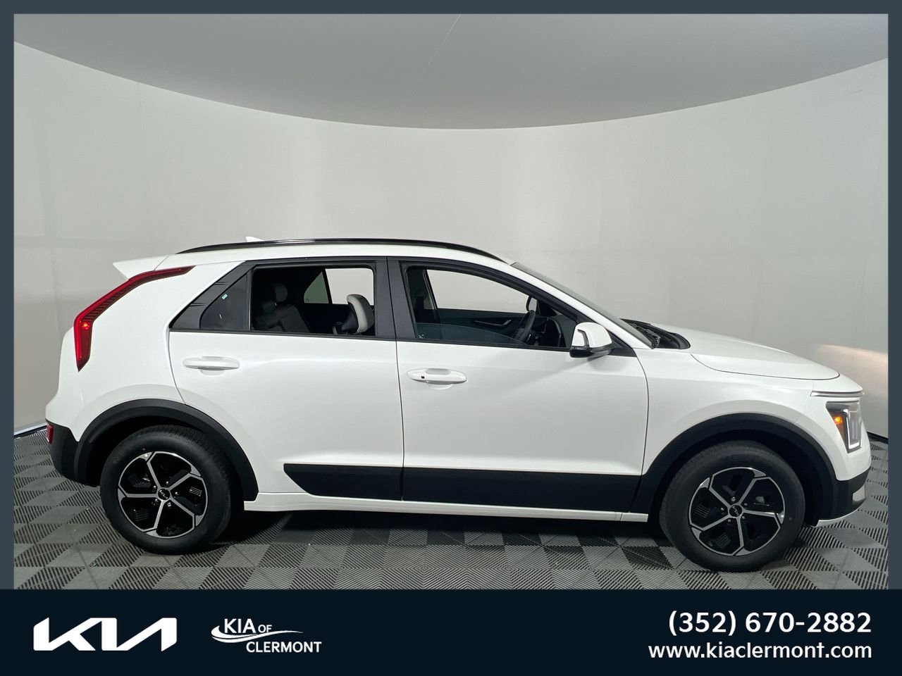 New 2026 Kia Niro EX w/ EX Premium Package FWD image 1