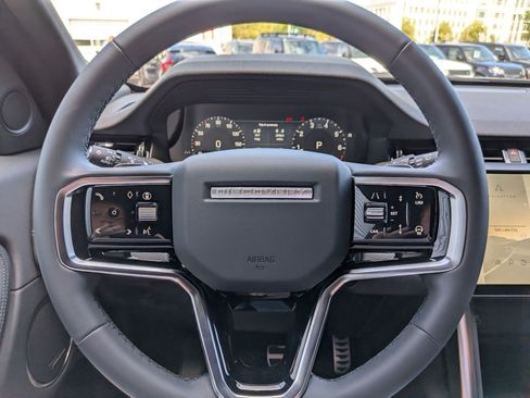 Used 2026 Land Rover Discovery Sport Landmark AWD/4WD image 17
