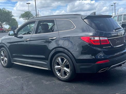Used 2016 Hyundai Santa Fe Limited w/ Option Group 04 FWD image 3