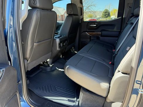 Used 2020 Chevrolet Silverado 1500 LT Trail Boss AWD/4WD image 39